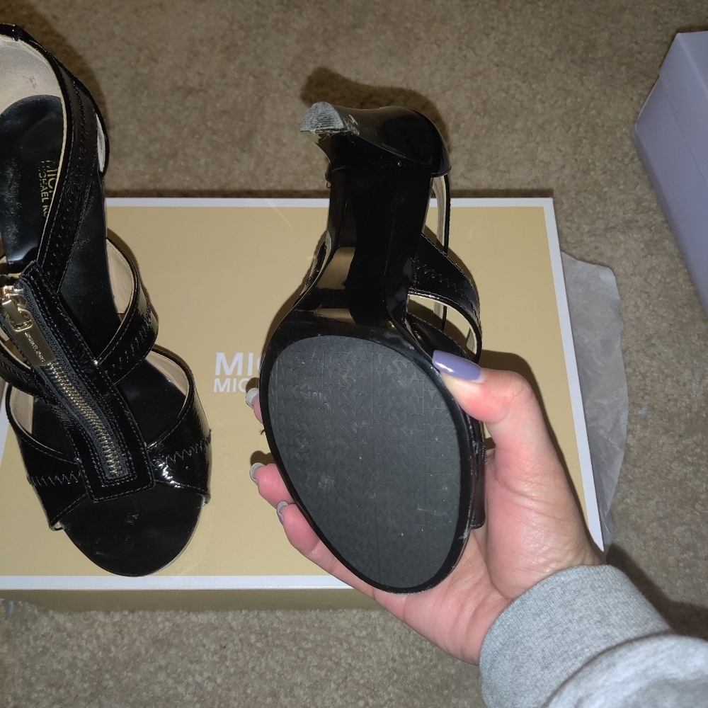 Woman's Michael kors shoes